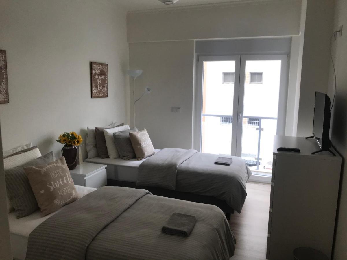 Modern Twin Room With A Balcony Montijo Esterno foto