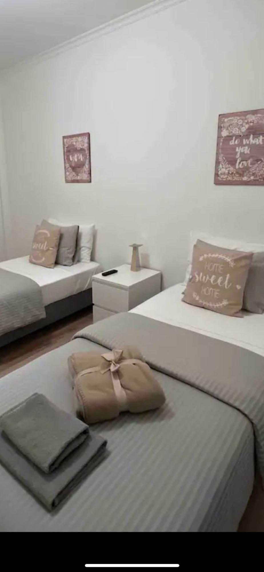 Modern Twin Room With A Balcony Montijo Esterno foto